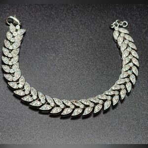 Elegant Italian Silver Leaf Bracelet